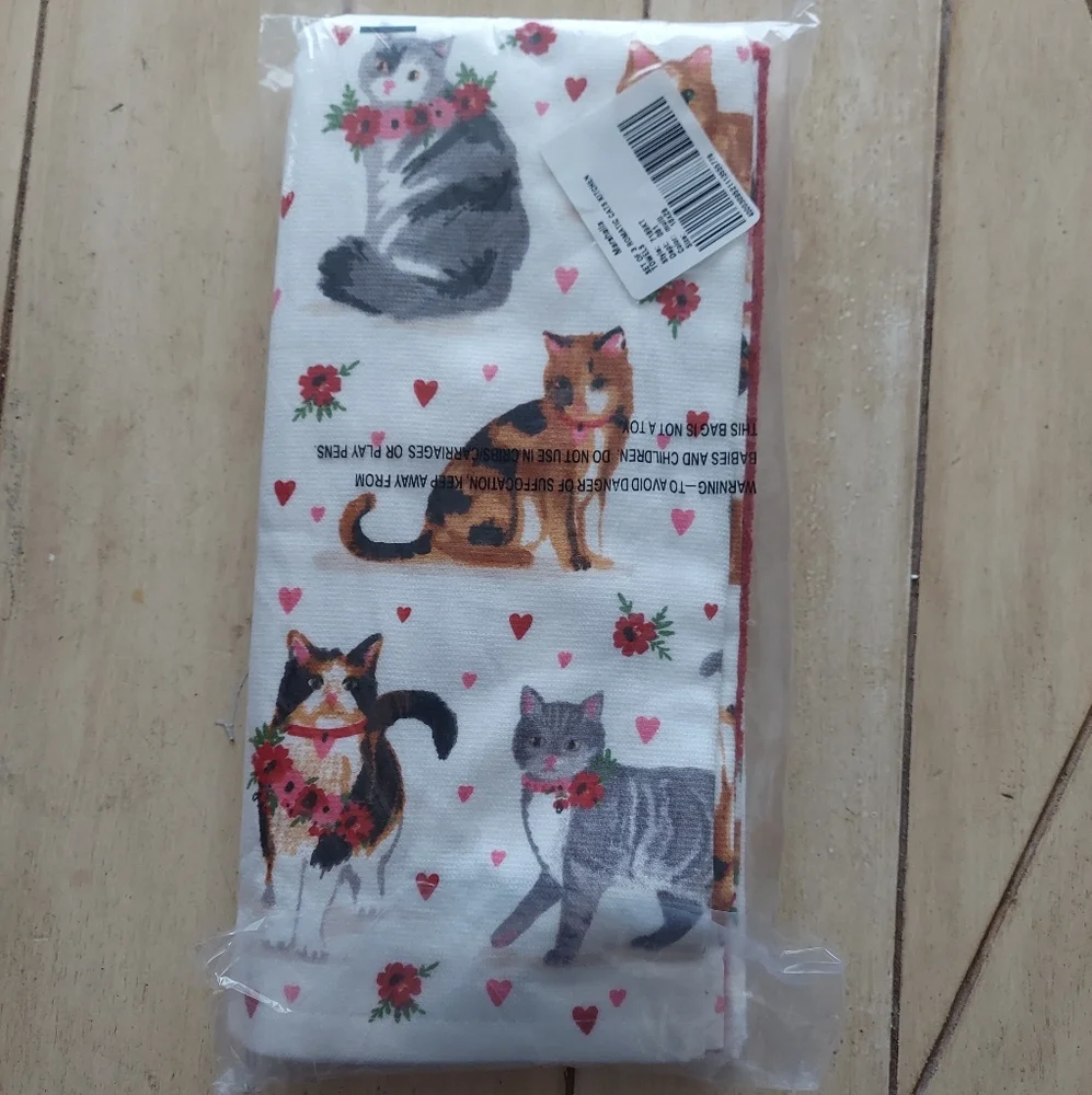 The Humane Society bnwt romantic